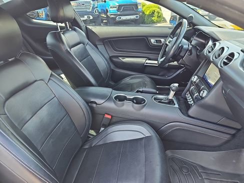 Used 2019 Ford Mustang GT Premium w/ Equipment Group 401A RWD image 10