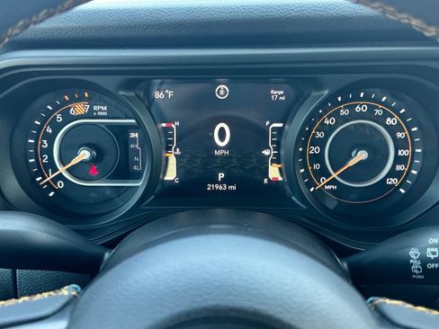 Used 2024 Jeep Wrangler Unlimited Sport AWD/4WD image 21
