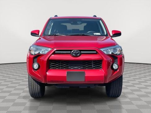 Used 2020 Toyota 4Runner SR5 image 2