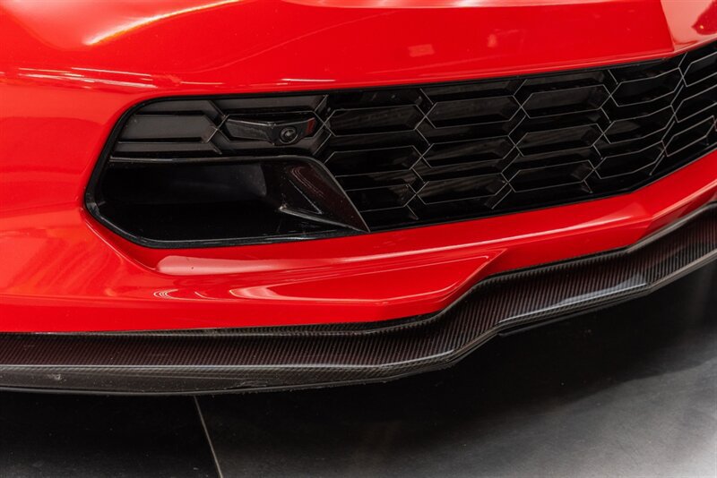 Used 2018 Chevrolet Corvette Z06 RWD image 21