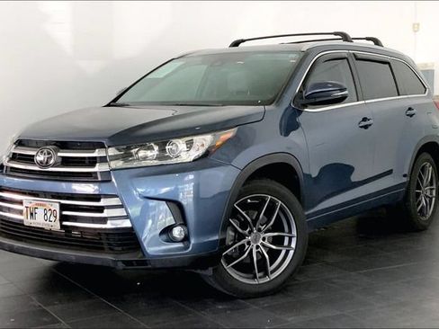Used 2019 Toyota Highlander Limited FWD image 1