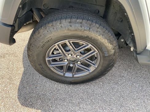 Used 2024 Jeep Wrangler Unlimited Sport AWD/4WD image 10