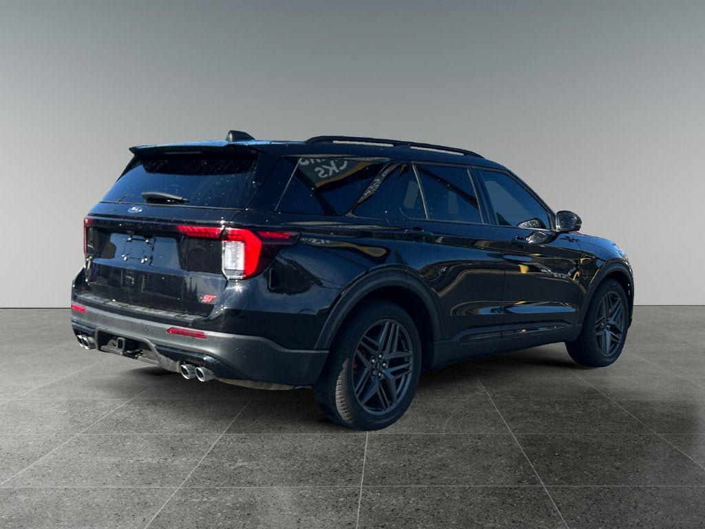 Used 2025 Ford Explorer ST AWD/4WD image 8