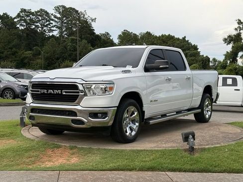 Used 2020 RAM 1500 Big Horn AWD/4WD image 3