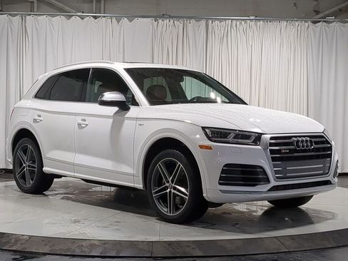 Used 2018 Audi SQ5 Premium Plus w/ Navigation Package image 20
