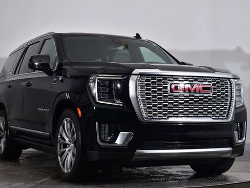 Used 2022 GMC Yukon Denali w/ Denali Ultimate Package image 7