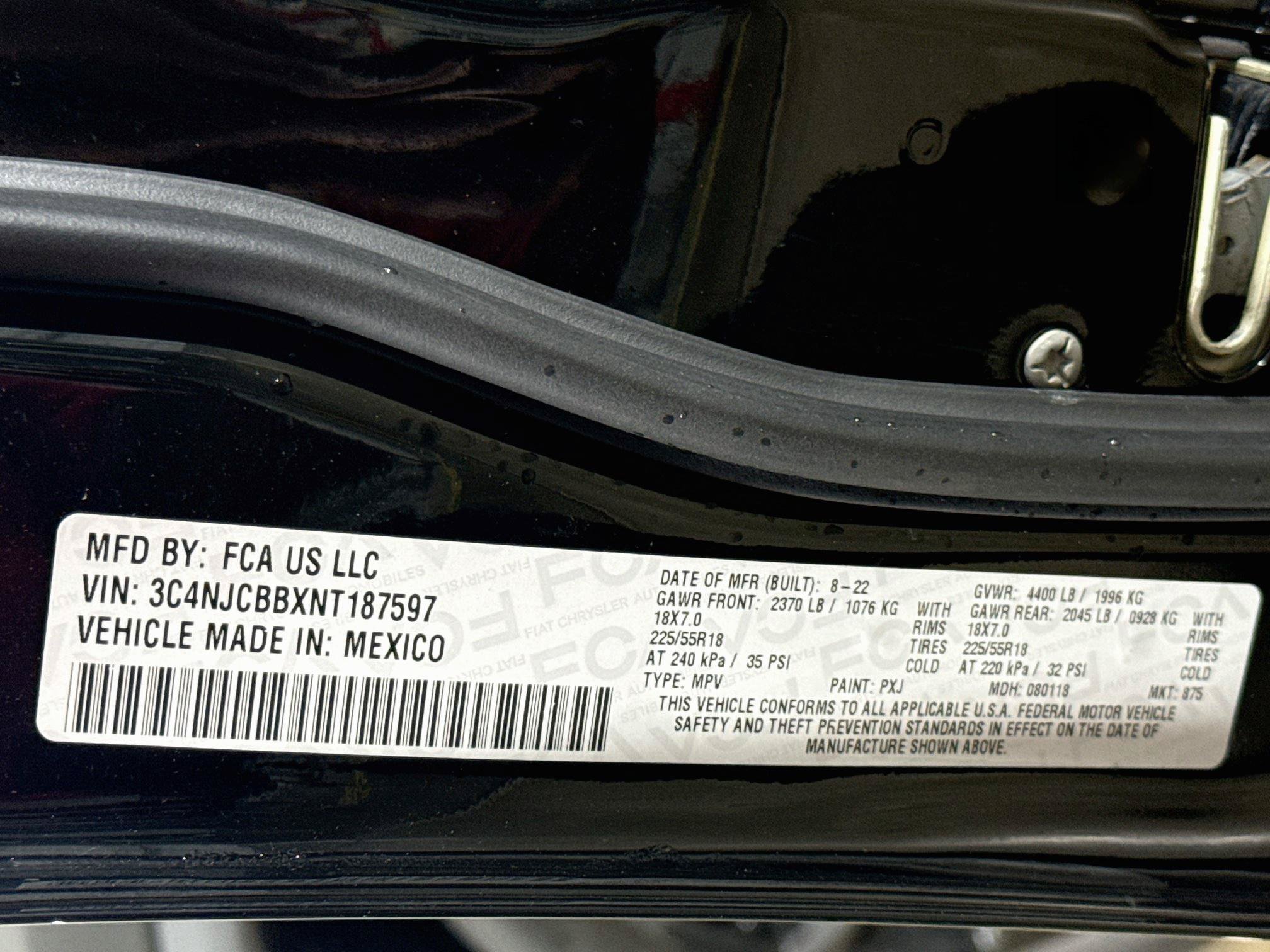 Used 2022 Jeep Compass Latitude FWD image 29
