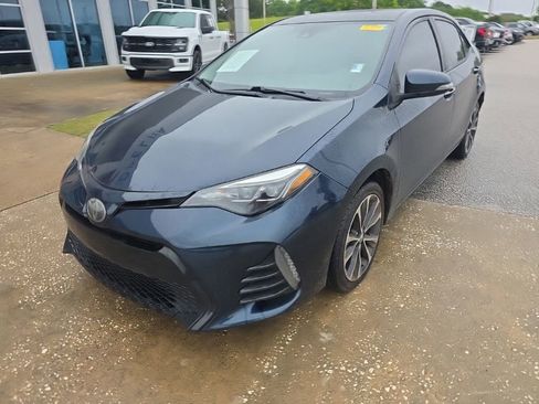 Used 2019 Toyota Corolla SE FWD image 3