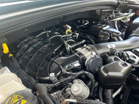 Used 2024 Jeep Grand Cherokee Altitude image 30