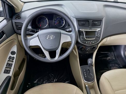 Used 2016 Hyundai Accent SE FWD image 3