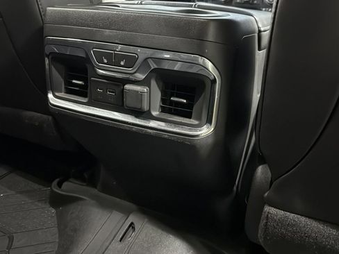 Used 2021 Chevrolet Silverado 1500 High Country w/ Technology Package image 28