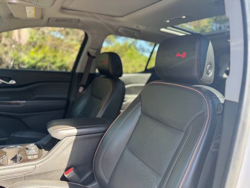 Used 2021 GMC Acadia AT4 w/ Preferred Package AWD/4WD image 11