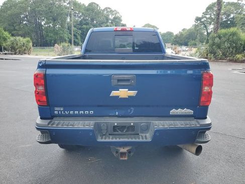 Used 2016 Chevrolet Silverado 2500 High Country w/ Duramax Plus Package AWD/4WD image 5