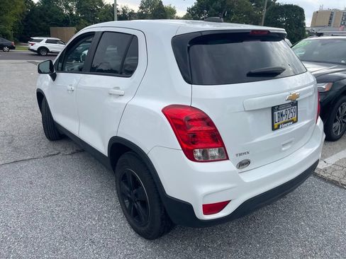 Used 2020 Chevrolet Trax LS w/ Tint and Cruise Package FWD image 7