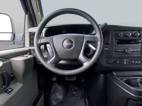 Used 2025 GMC Savana 3500 LT w/ LT Preferred Equipment Group RWD image 6