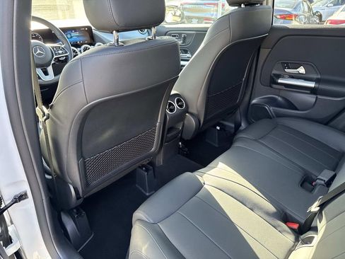Used 2023 Mercedes-Benz GLA 250 image 11