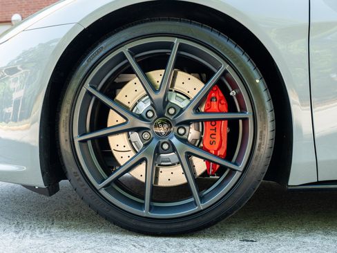 Used 2025 Lotus Emira V6 image 6