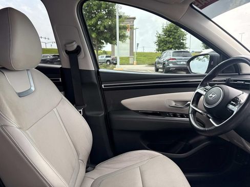 Used 2022 Hyundai Tucson Limited FWD image 15