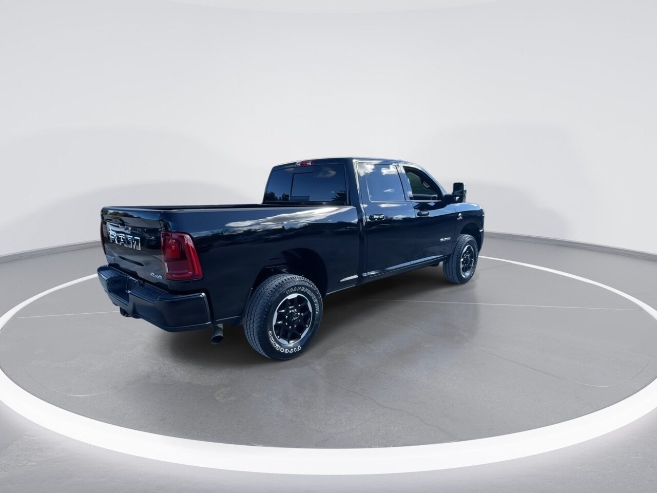 Used 2026 RAM 2500 Laramie AWD/4WD image 8