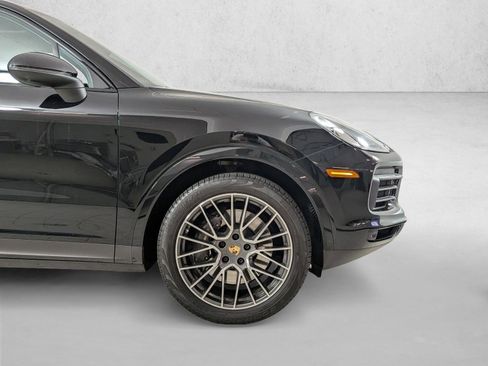 Certified 2023 Porsche Cayenne AWD/4WD image 11