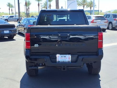 Certified 2024 Toyota Tacoma TRD Off-Road w/ TRD Off Road Upgrade Package AWD/4WD image 5