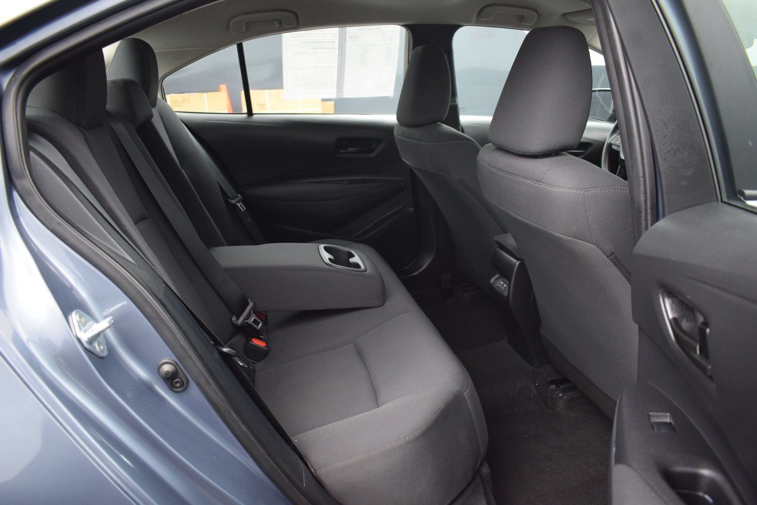 Used 2025 Toyota Corolla LE FWD image 11