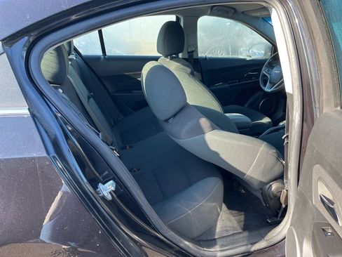 Used 2012 Chevrolet Cruze LT image 6