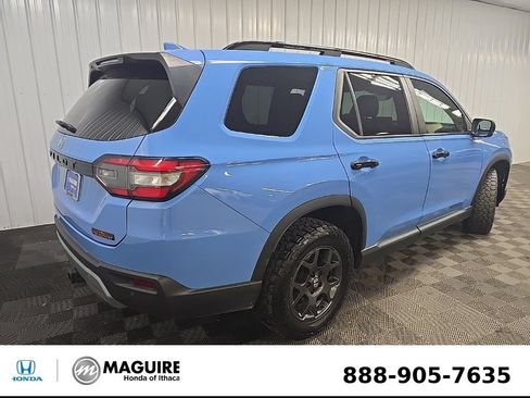 Used 2024 Honda Pilot TrailSport image 10
