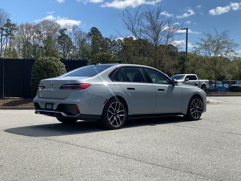 Used 2025 BMW 740i xDrive 740i xDrive w/ Premium Package image 6
