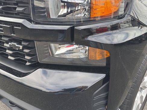 Certified 2022 Chevrolet Silverado 1500 Custom w/ Safety Confidence Package image 9