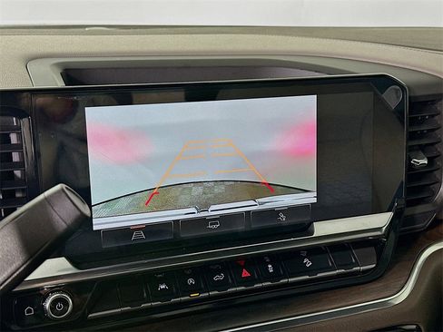 Used 2023 GMC Sierra 1500 SLT w/ X31 Off-Road Package image 23