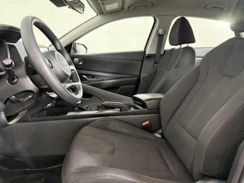 Used 2021 Hyundai Elantra SEL FWD image 13