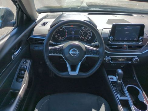 Certified 2024 Nissan Altima 2.5 SV image 29