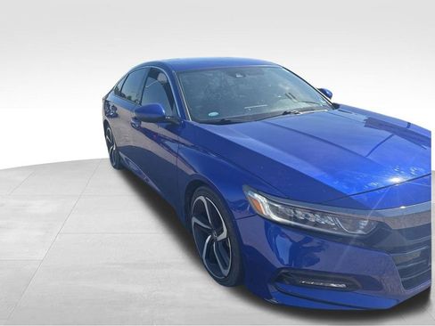 Used 2019 Honda Accord Sport image 16