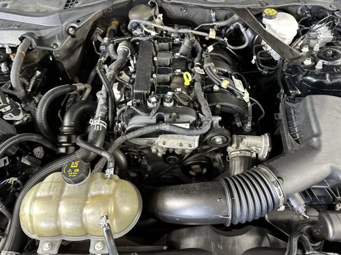 Used 2022 Ford Mustang Premium RWD image 27