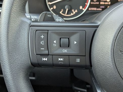 Used 2024 Nissan Rogue SV AWD/4WD image 19