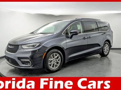 Used 2021 Chrysler Pacifica Touring-L
