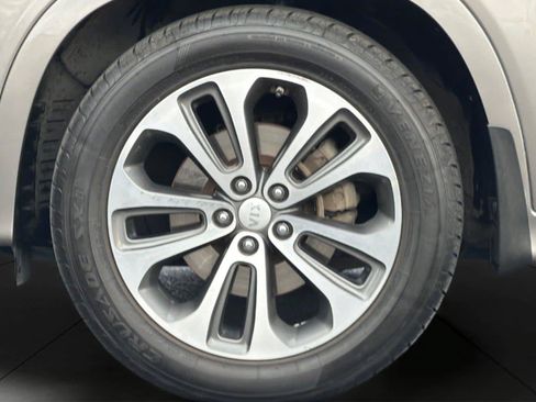 Used 2014 Kia Sorento SX w/ 3rd Row Package AWD/4WD image 11