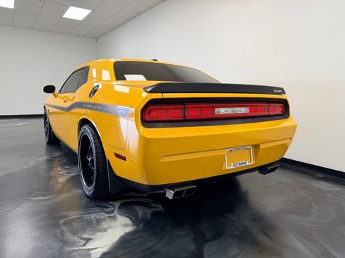 Used 2012 Dodge Challenger SRT8 Yellow Jacket w/ Premium Sound Group RWD image 19