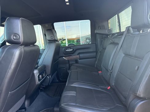 Used 2022 Chevrolet Silverado 3500 High Country image 16