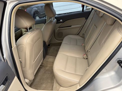 Used 2010 Ford Fusion SEL FWD image 13