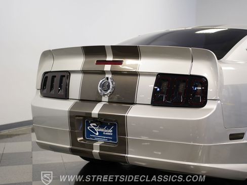 Used 2006 Ford Mustang GT RWD image 27