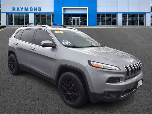 Used 2015 Jeep Cherokee Limited image 1