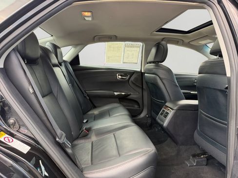 Used 2015 Toyota Avalon XLE Touring FWD image 11
