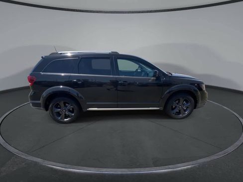 Used 2019 Dodge Journey Crossroad AWD/4WD image 9