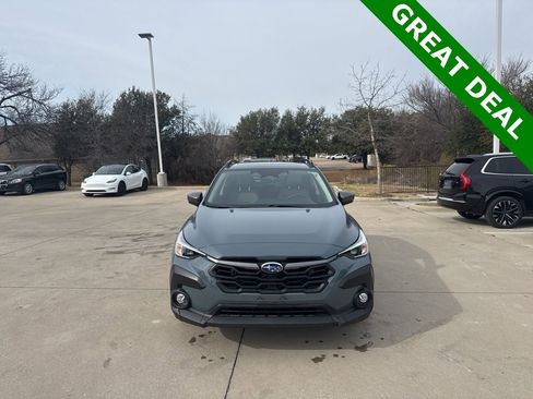 Used 2024 Subaru Crosstrek 2.0i Premium image 2