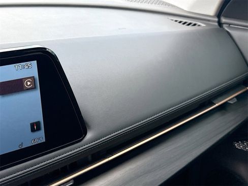 Used 2023 Nissan Ariya FWD image 22