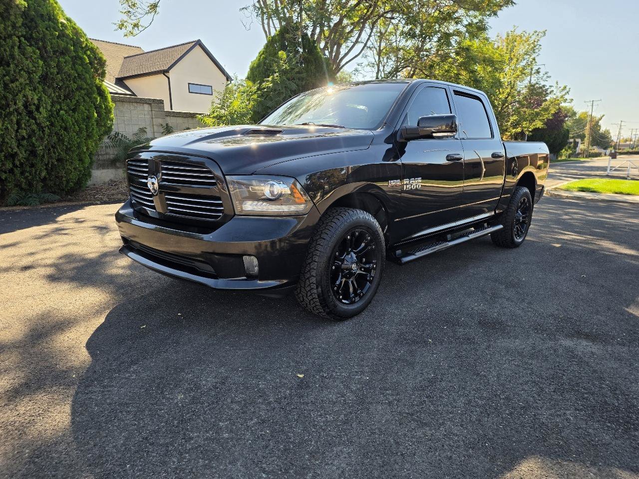 Used 2017 RAM 1500 Sport w/ Comfort Group AWD/4WD image 1