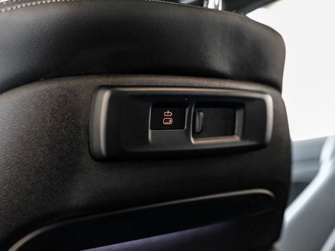 Used 2020 BMW X6 sDrive40i w/ M Sport Package image 38