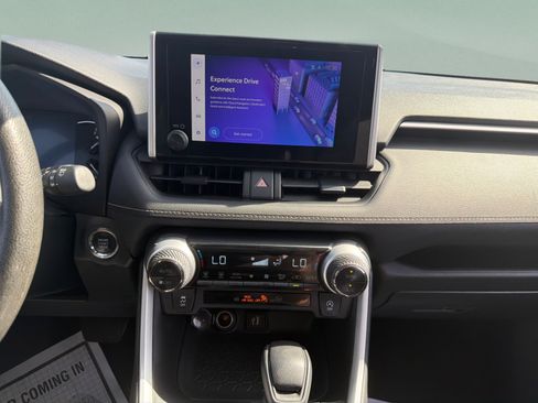 Used 2024 Toyota RAV4 XLE FWD image 25